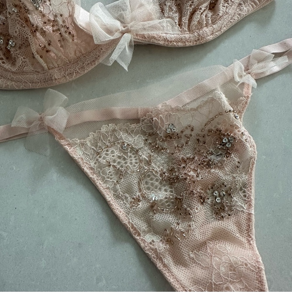 Victoria's Secret Dream Angels Fashion Show 2014 Beaded Bra 34C & Thong M Set - Picture 4 of 14